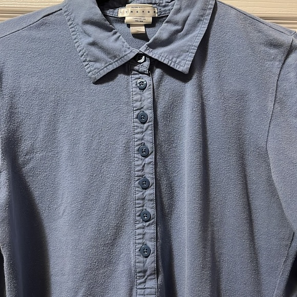 Women’s Soft Button-Up Shirt Business Casual Medium Blue Old Navy Medium Collar - Picture 4 of 6